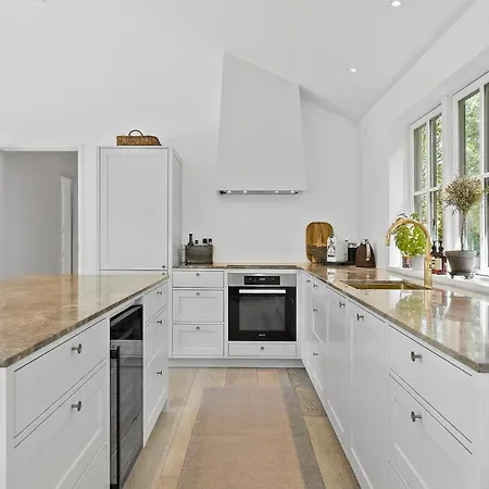 Amazing In With Kitchen